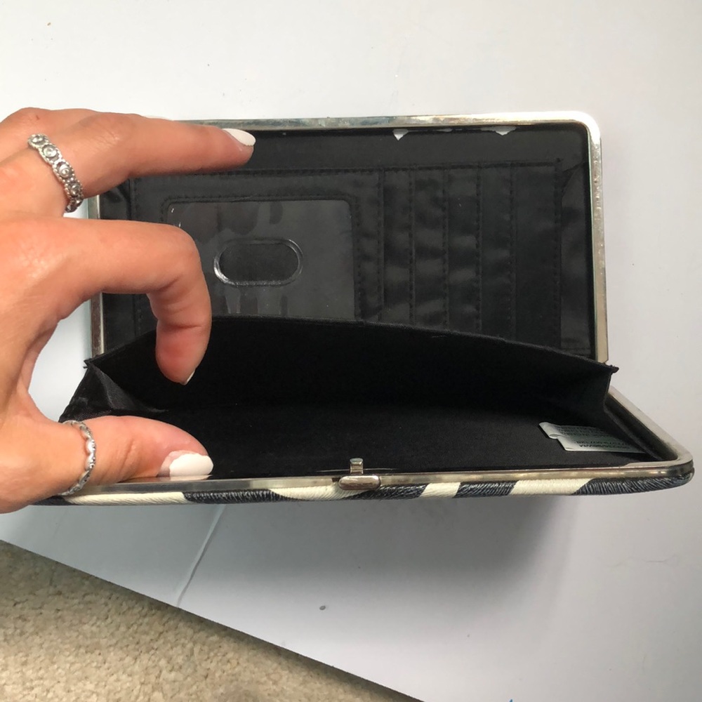 Wallet - Picture 4 of 5